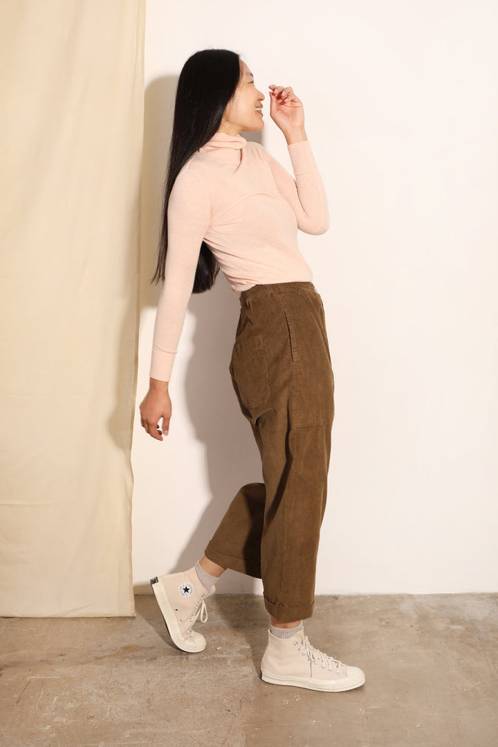 Beckett Crop Trouser - Olive Corduroy