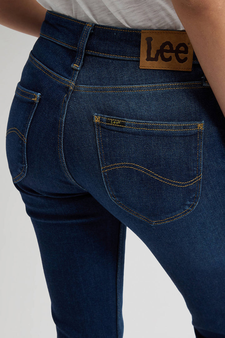 Marion Straight Jeans - Rain Falls - Frontiers Woman