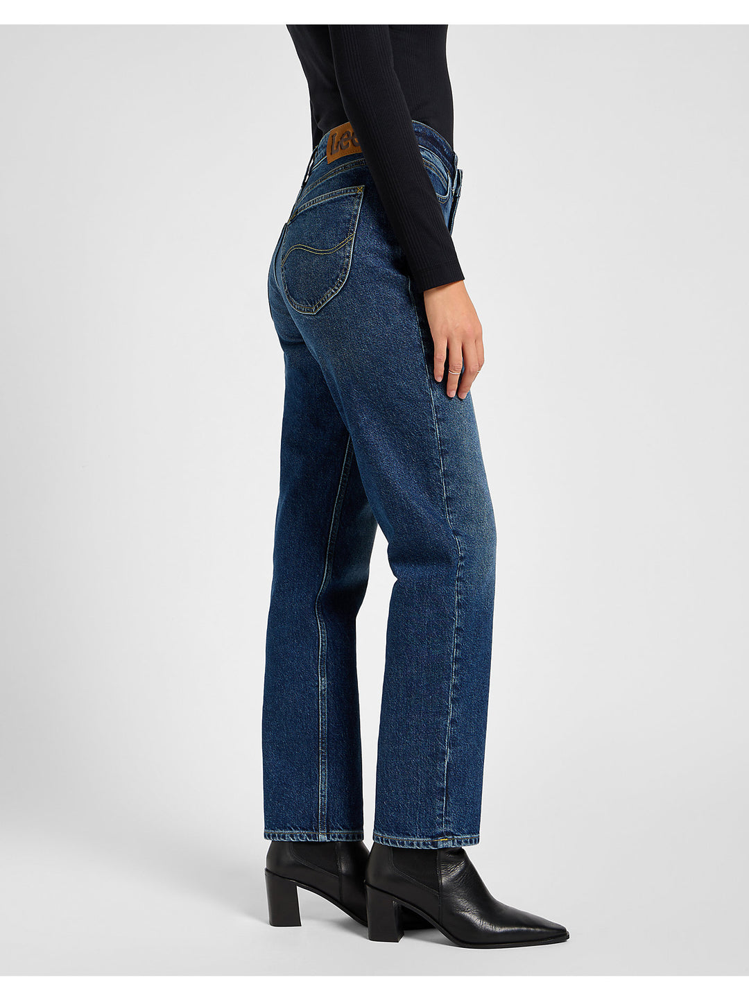 Carol Regular Straight Jeans - Indigo Ruin