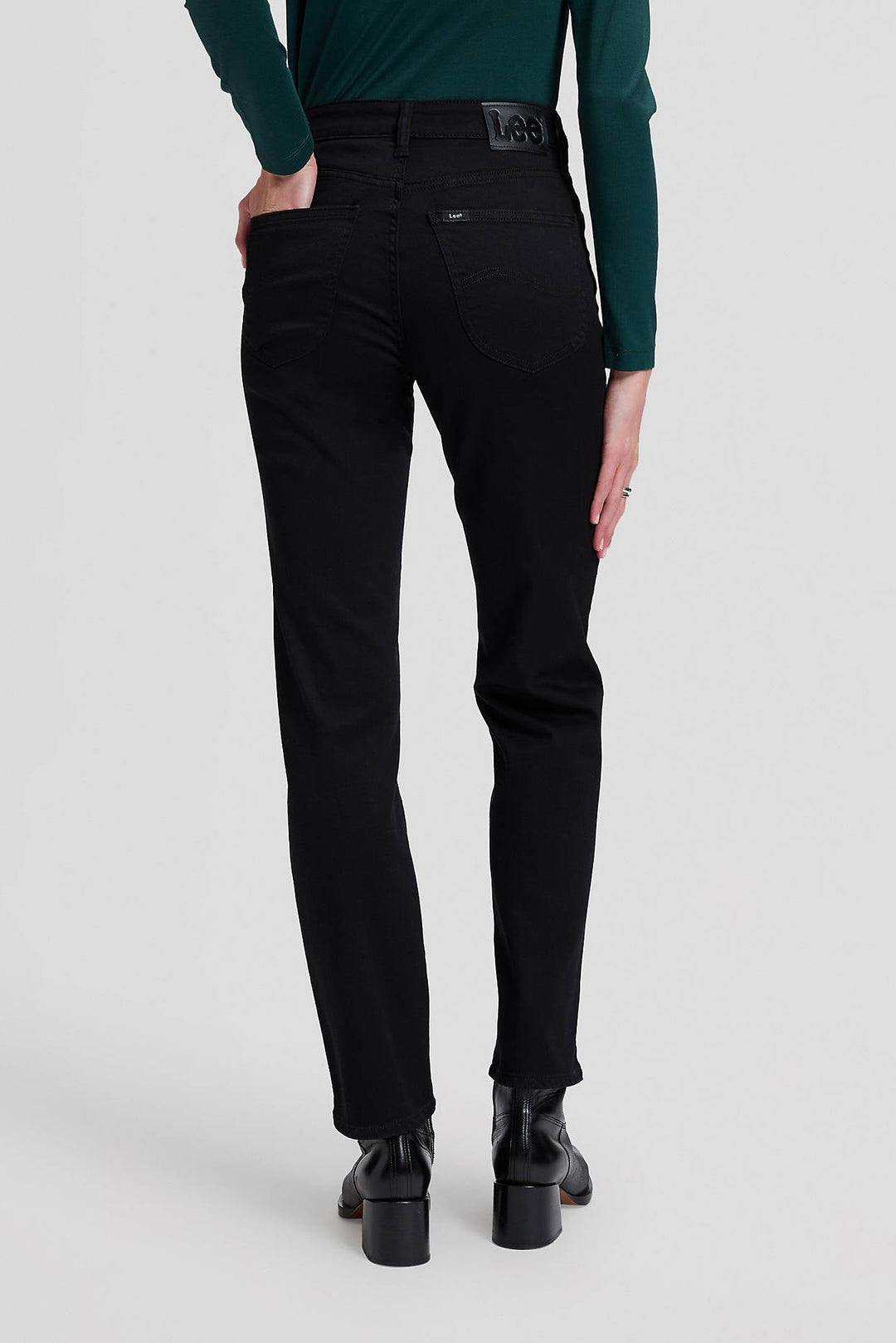 Carol High Rise Straight Jeans - Base Black