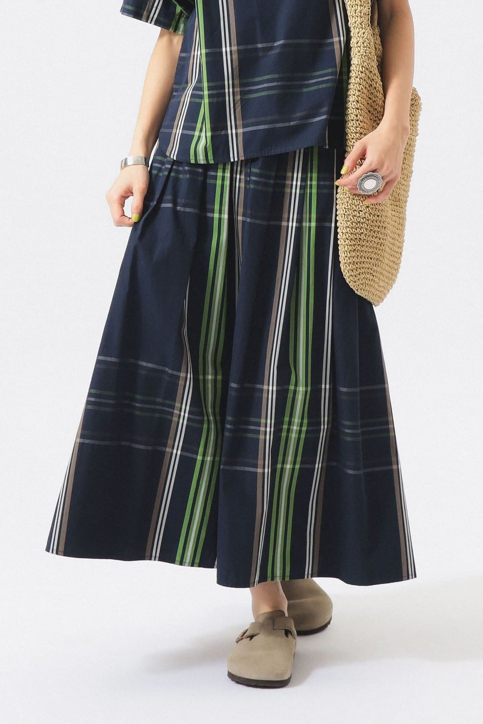 Big Tartan Skirt - Navy - Frontiers Woman