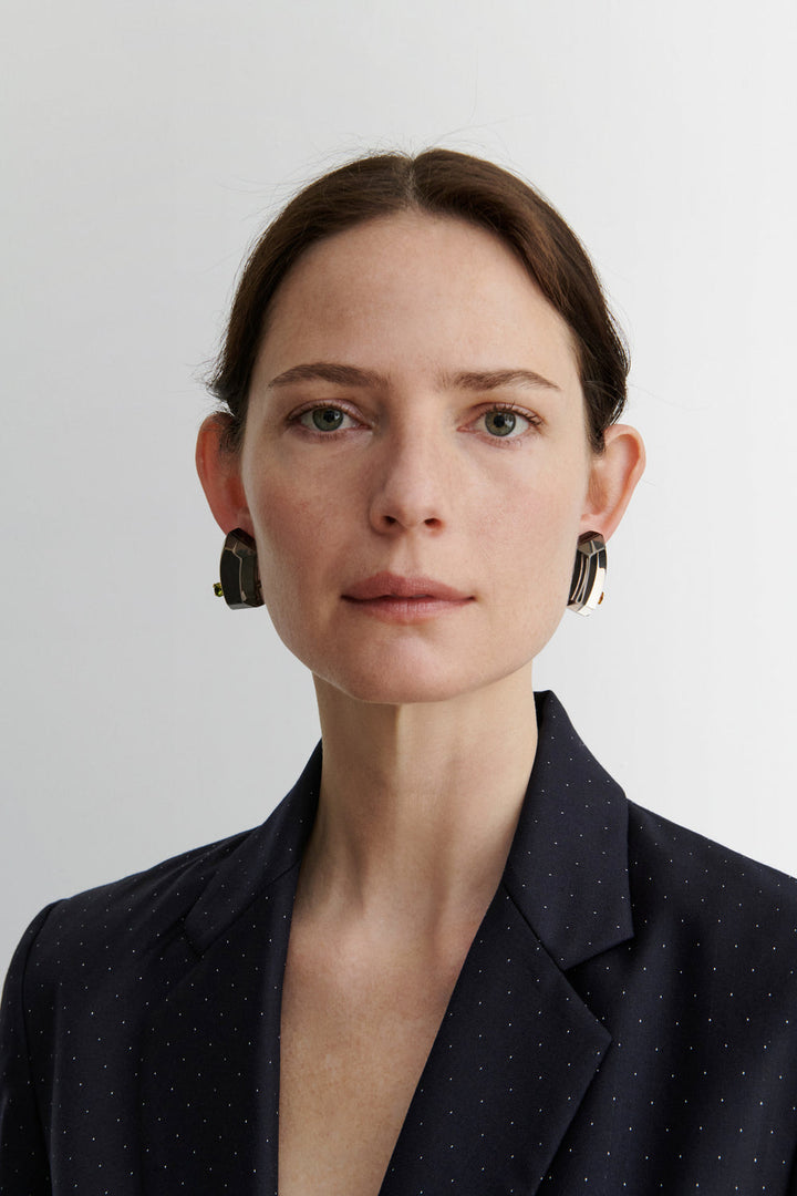 Comma Gem Earring - Dove