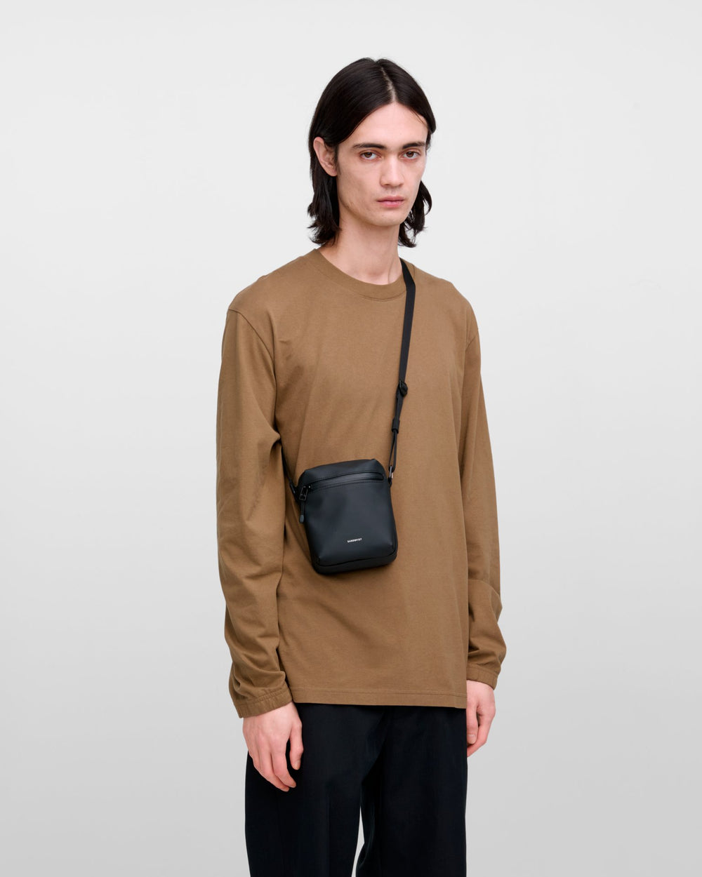 Stream Shoulder Bag - Black - Frontiers Woman