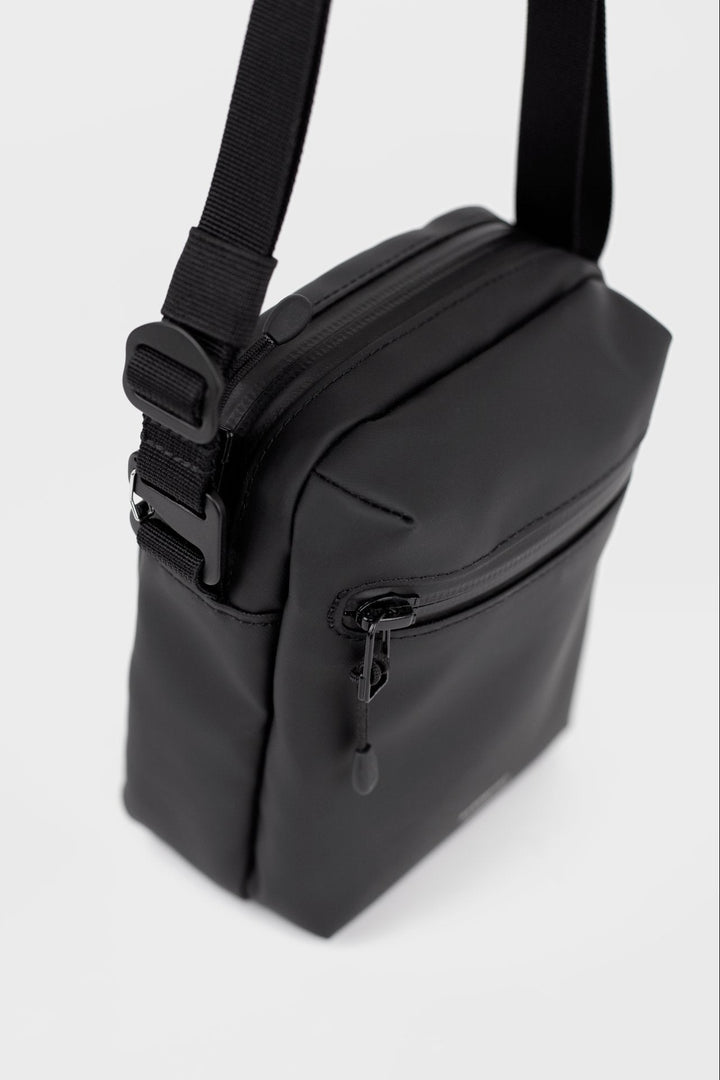 Stream Shoulder Bag - Black - Frontiers Woman