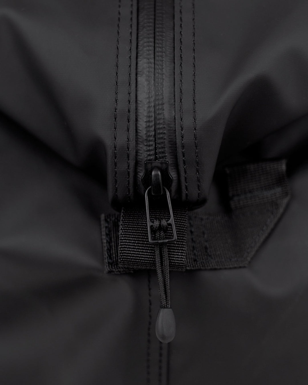 Stream Weekender Bag - Black - Frontiers Woman