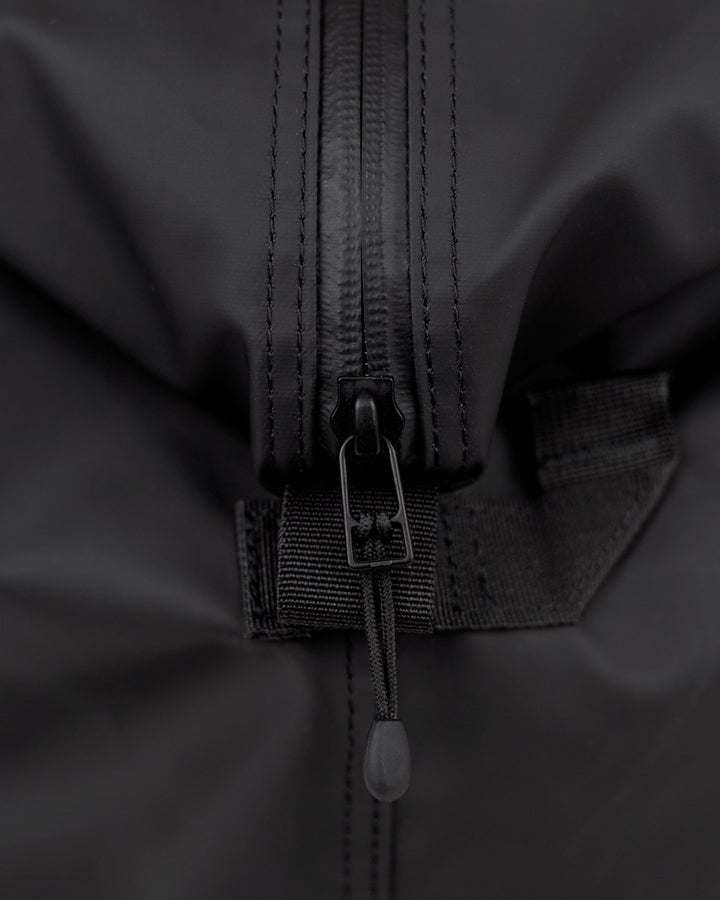 Stream Weekender Bag - Black - Frontiers Woman