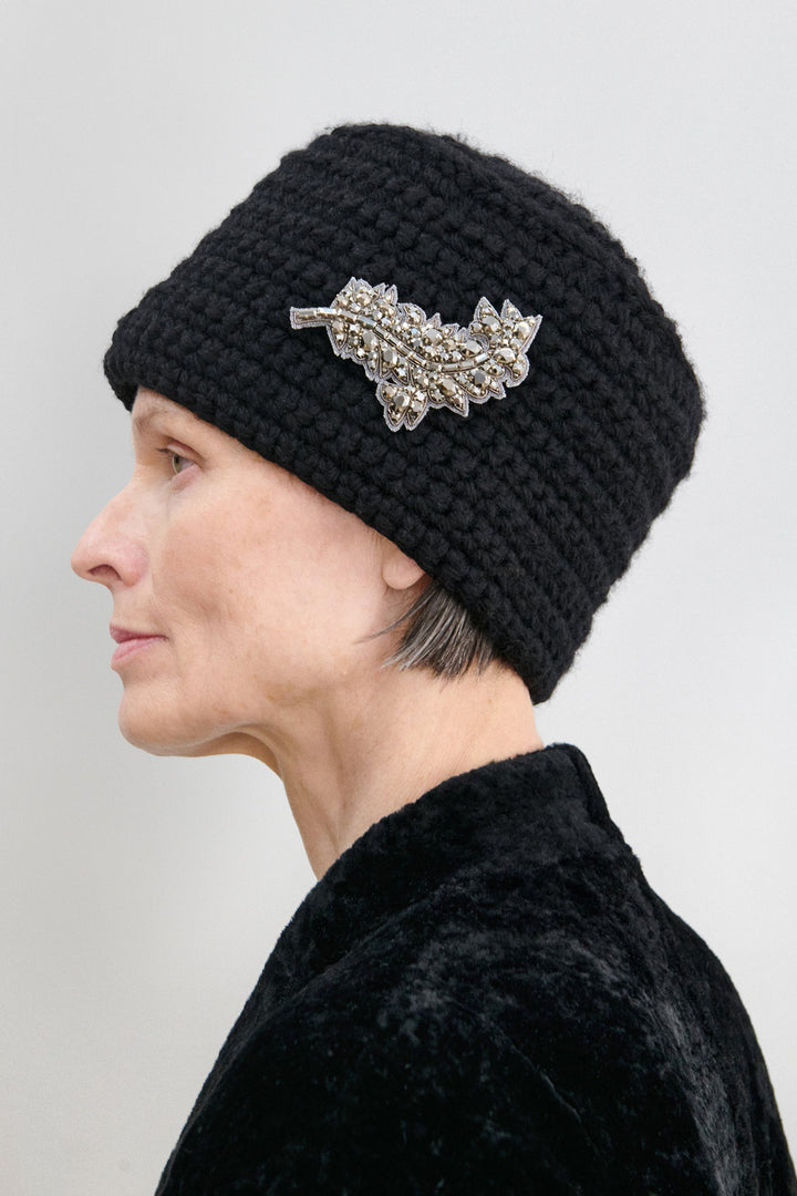 Plume Brooch - Black Rhinestone