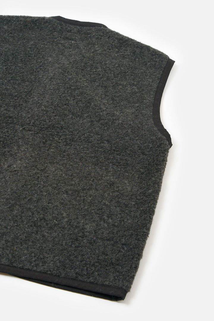 Lancaster Gilet - Charcoal Bouclet Fleece