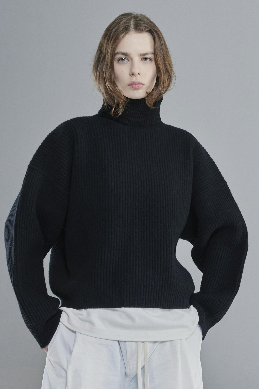 Vonarstraeti Sweater - Black