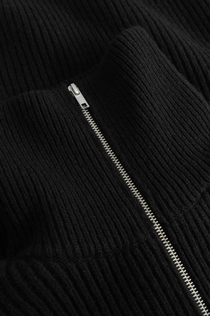 Vonarstraeti Zipped Sweater - Black