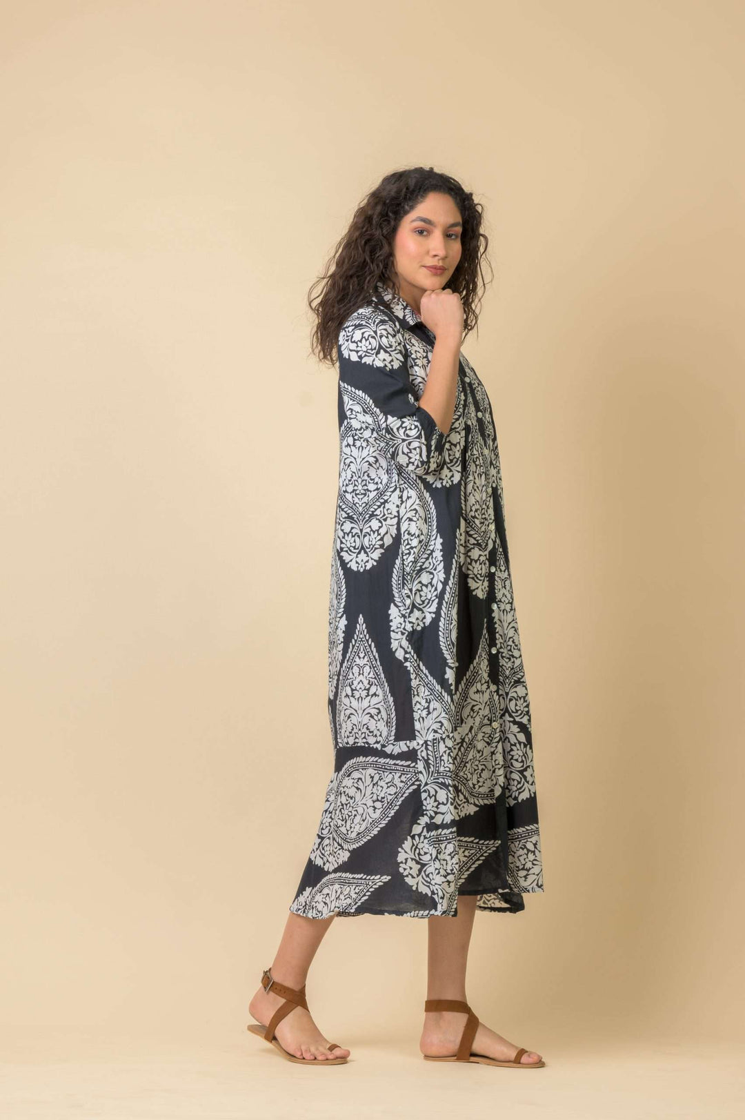 Redwood Dress - Emperor Black - Frontiers Woman