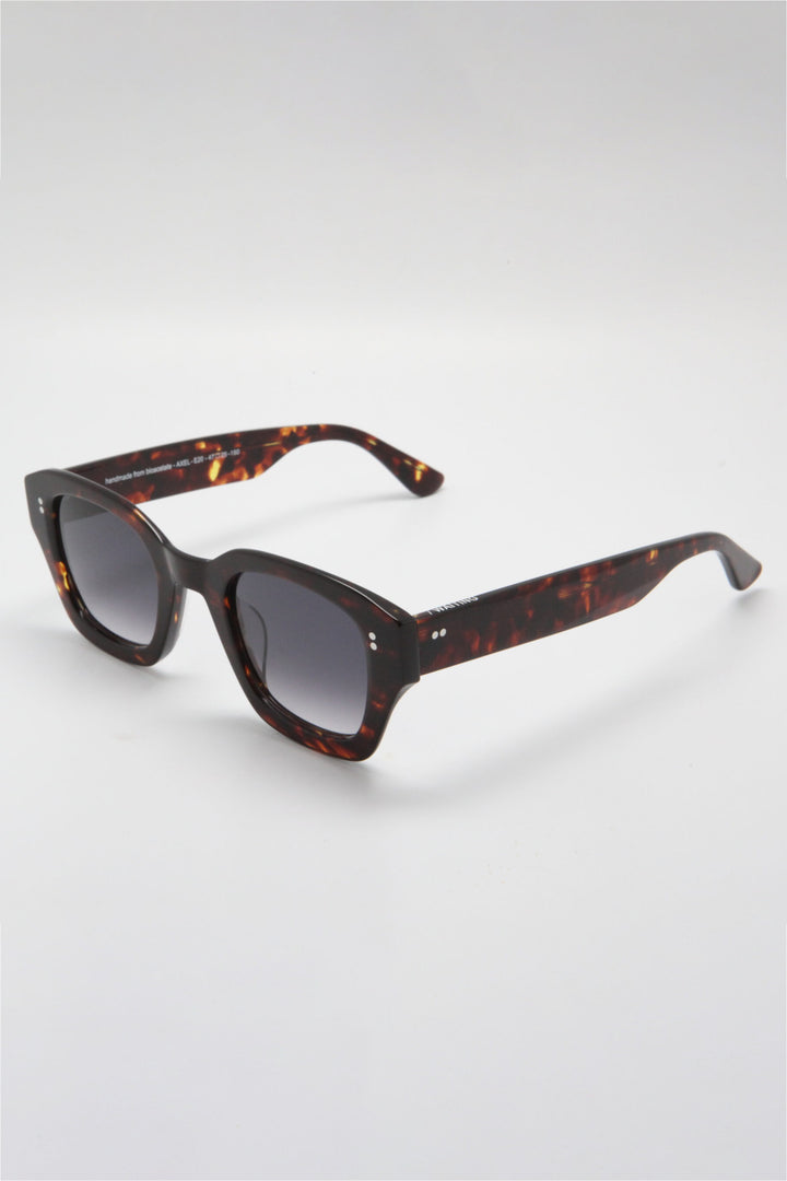 Axel E20 Sunglasses - Purple Gradient Lens