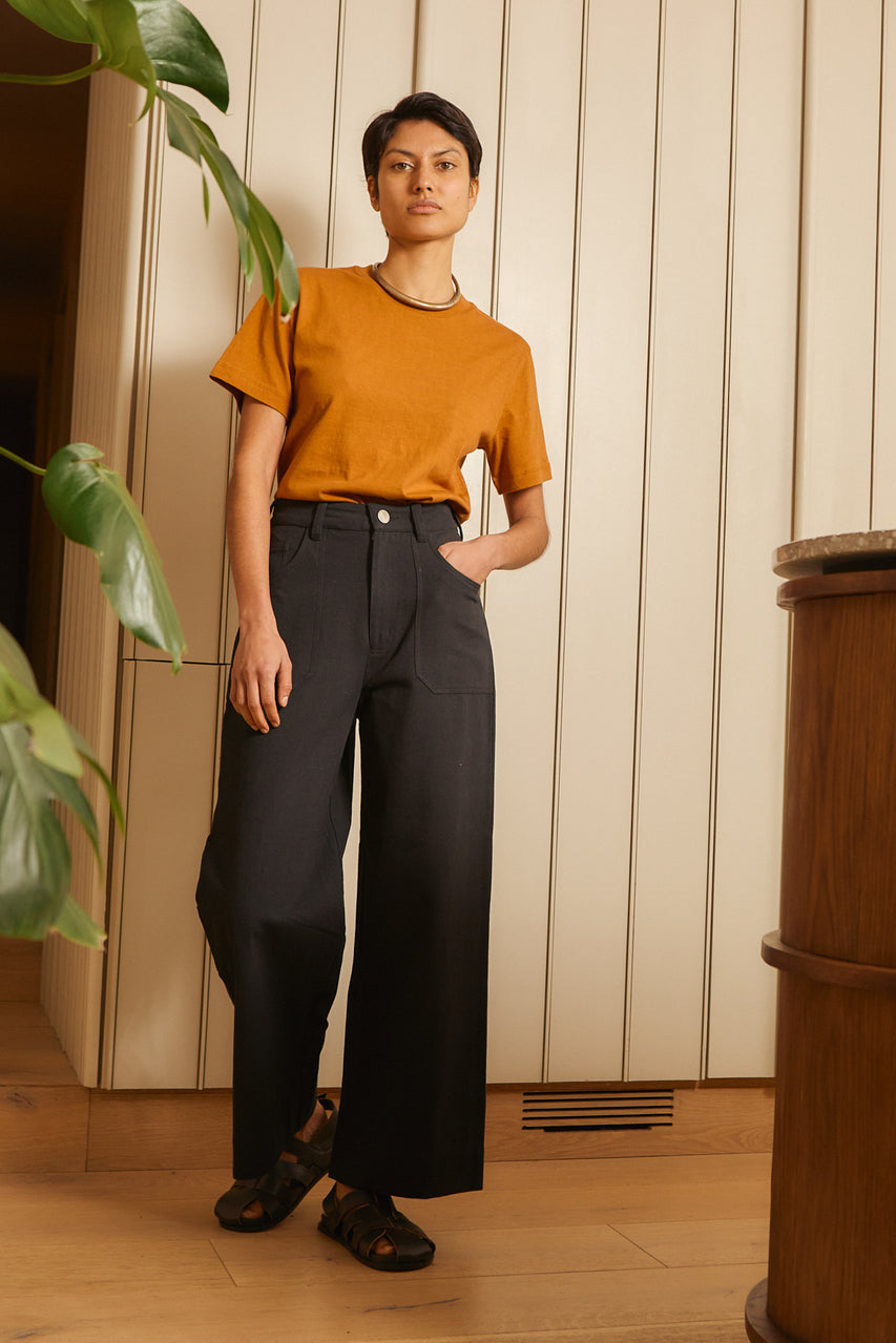 Carpenter Trouser - Black - Frontiers Woman