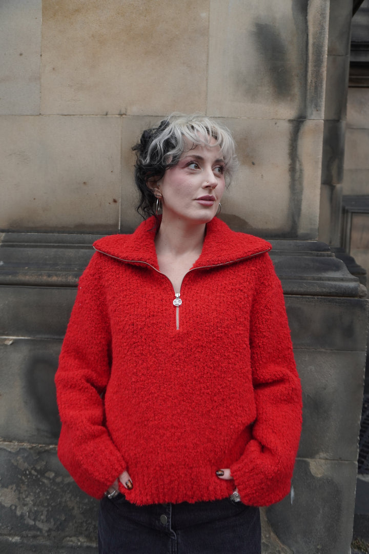 W' Neva Sweater - Red