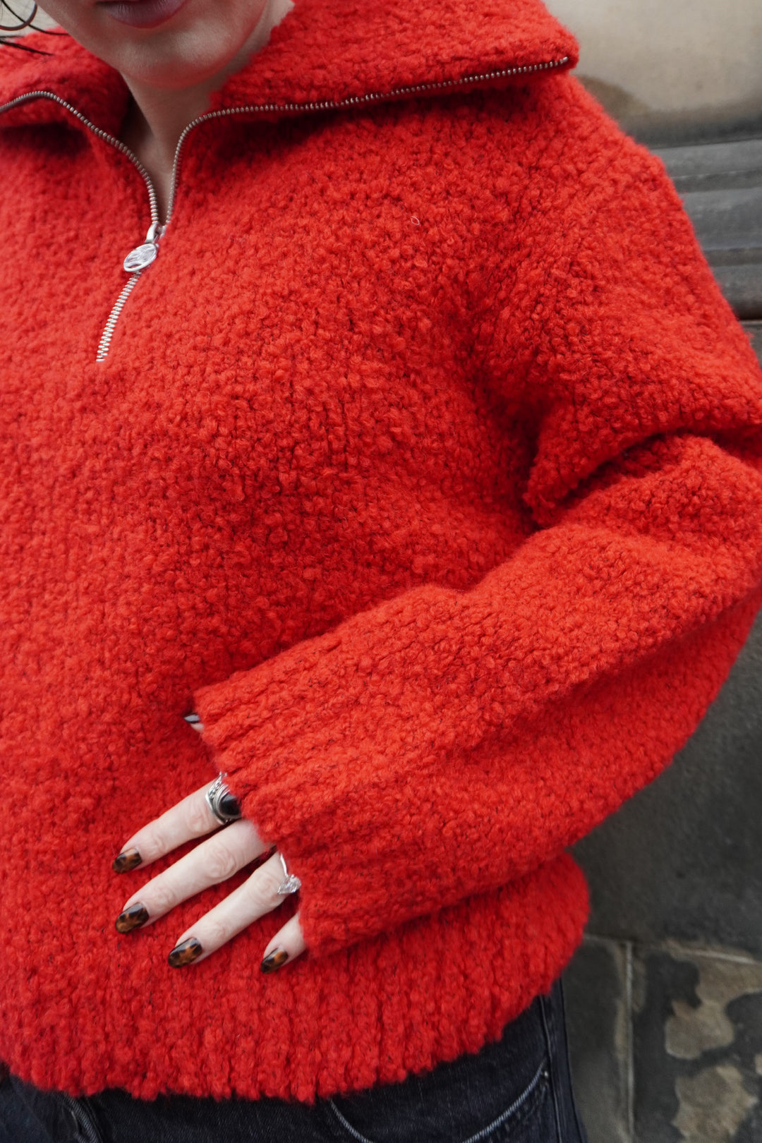 W' Neva Sweater - Red