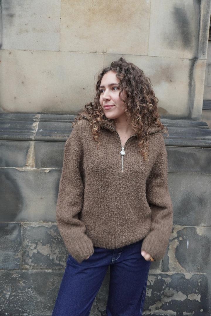 W' Neva Sweater - Taupe