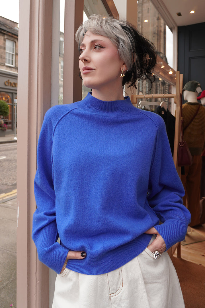 Exposed Raglan Crew - Sapphire