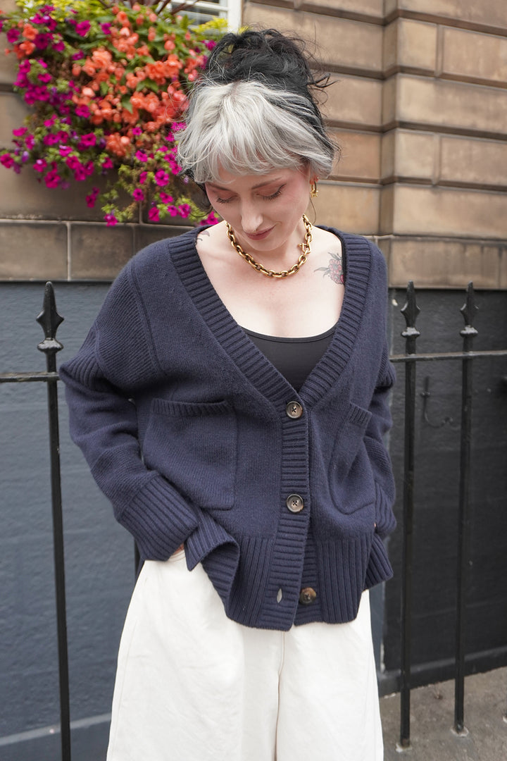 Guernsey Cardigan - Navy