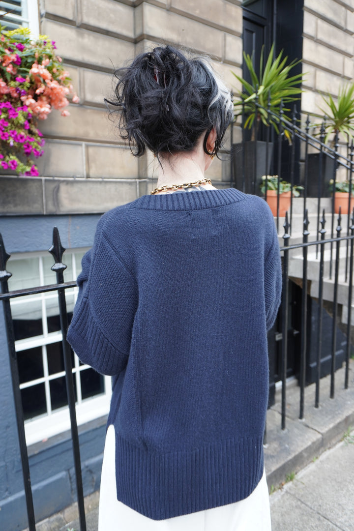 Guernsey Cardigan - Navy