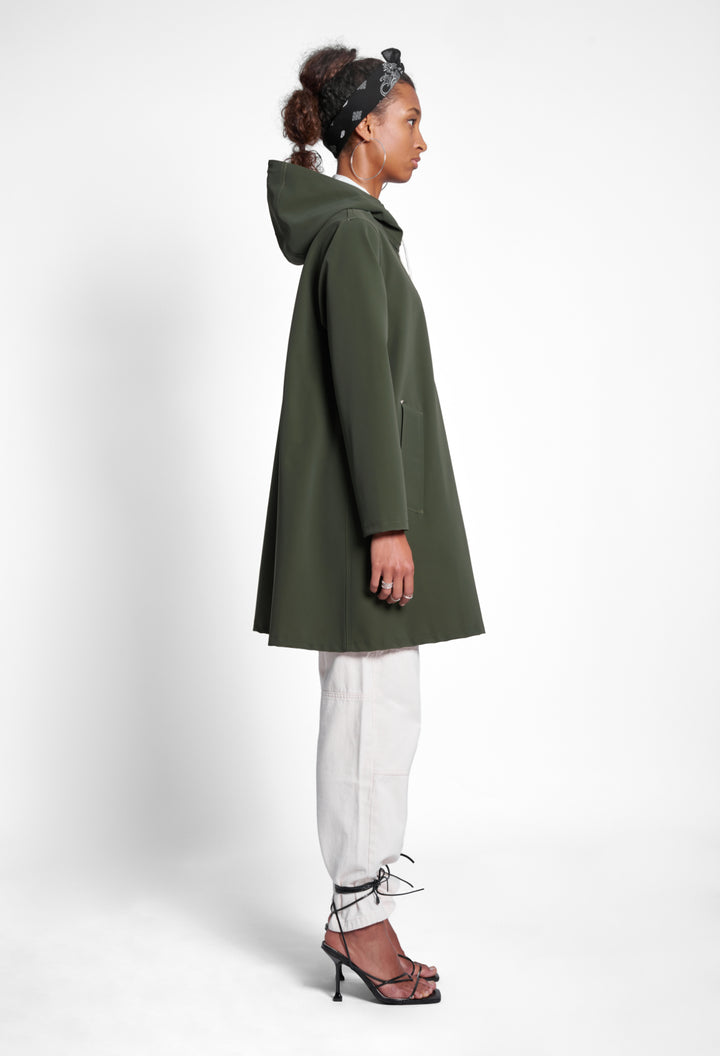 Moseback Matte Raincoat - Green