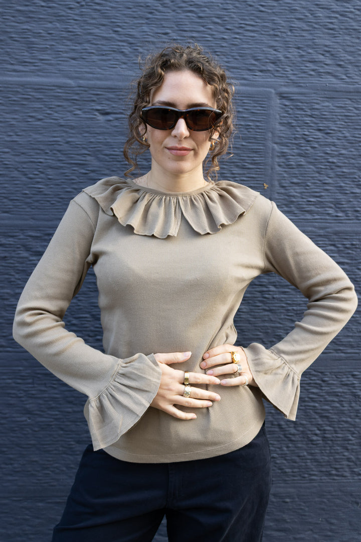Rib Knitted Ruffle Gathered Long Sleeve T-Shirt - Beige