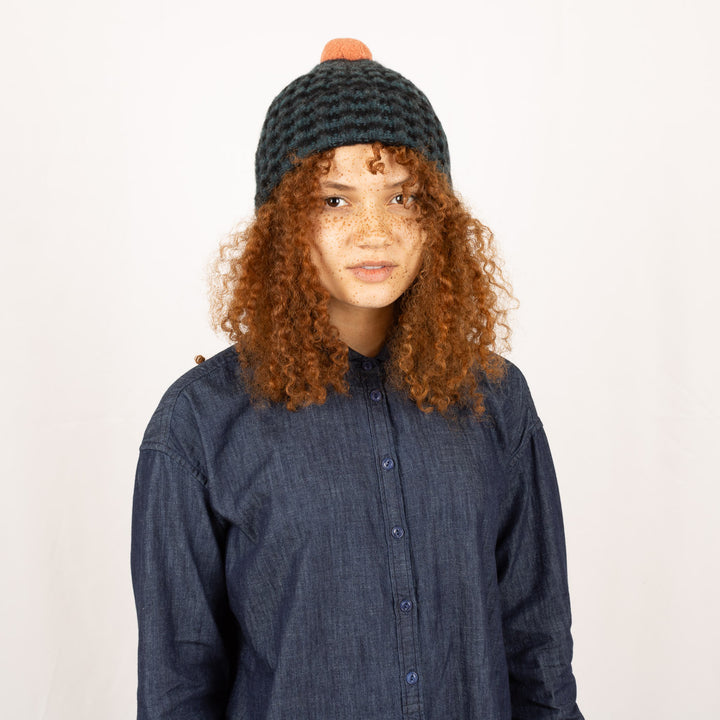 Brushed Narrow Stripe Hat - Black and Lugano