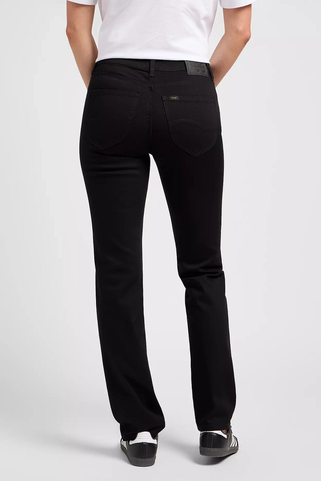 Marion Straight Jeans - Black Rinse - Frontiers Woman