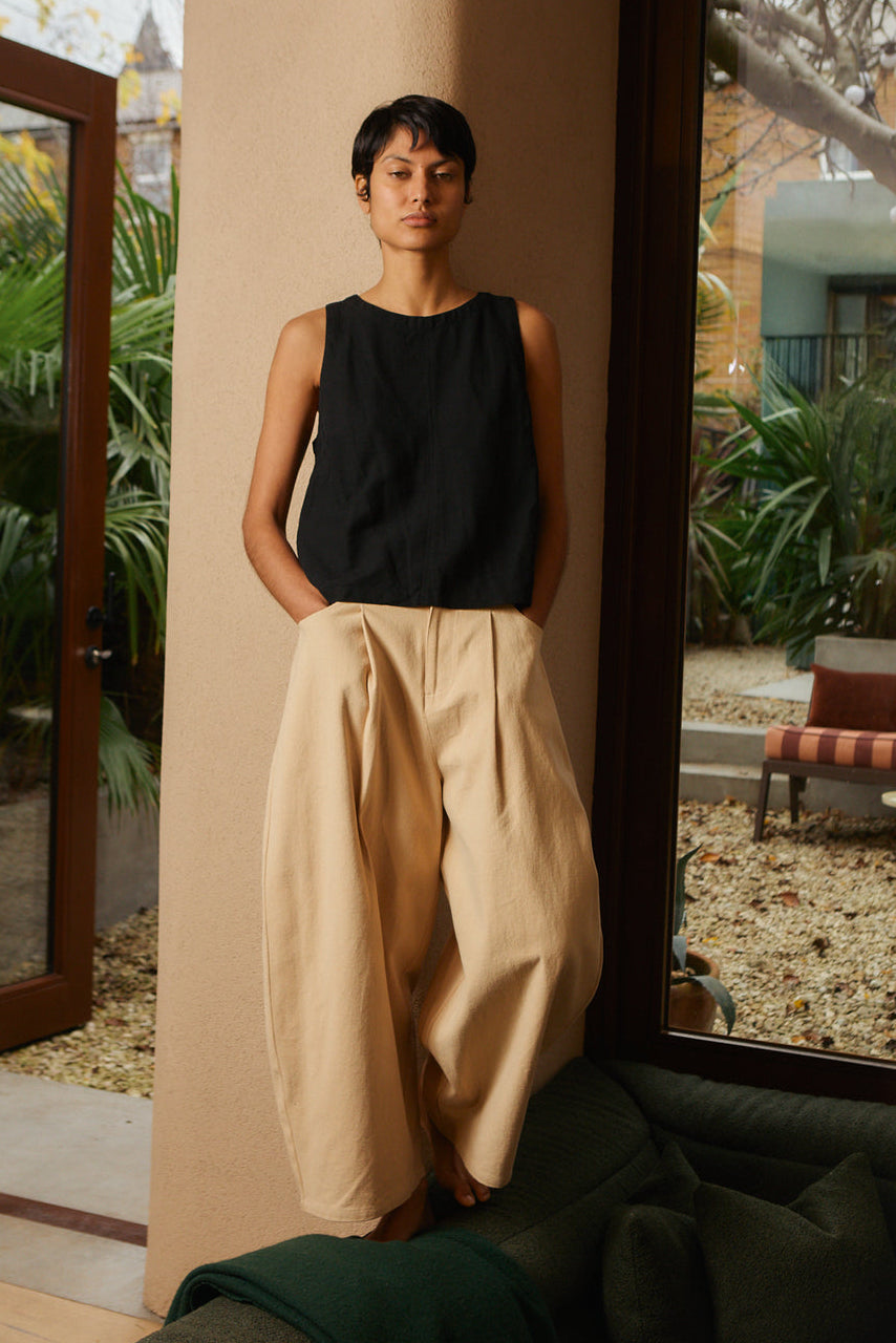 Rowan Top - Black - Frontiers Woman