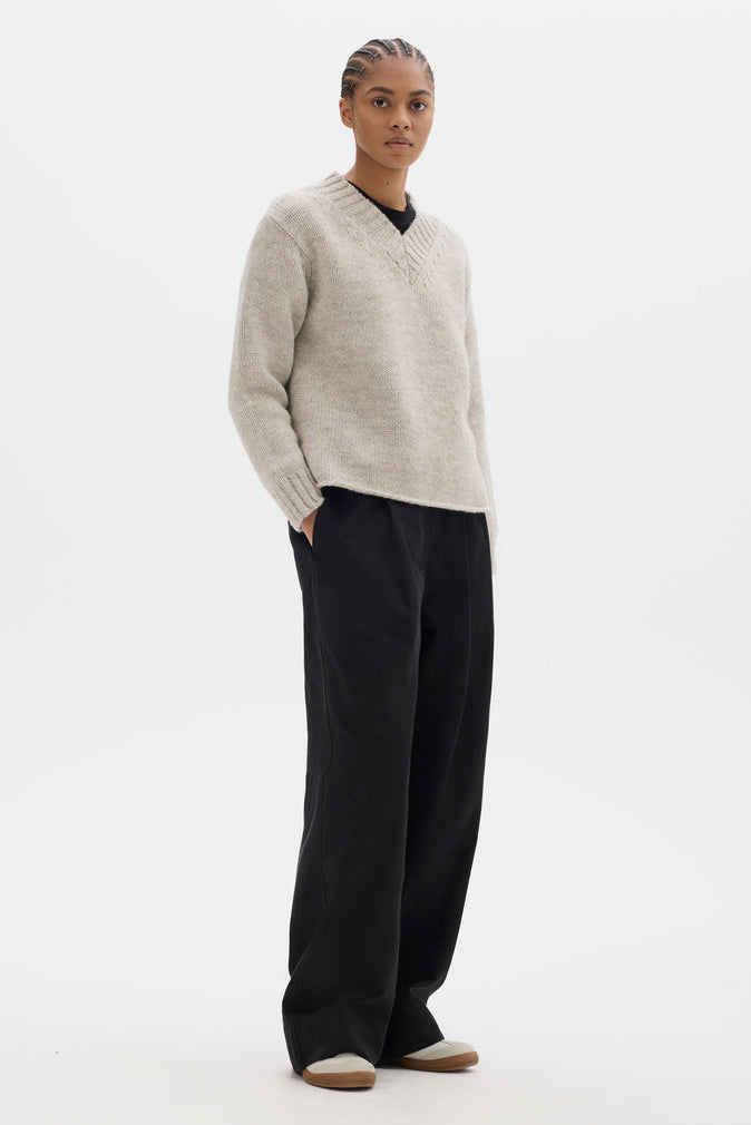 Chunky V Neck Jumper - Limestone