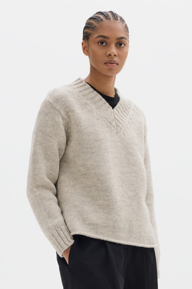 Chunky V Neck Jumper - Limestone