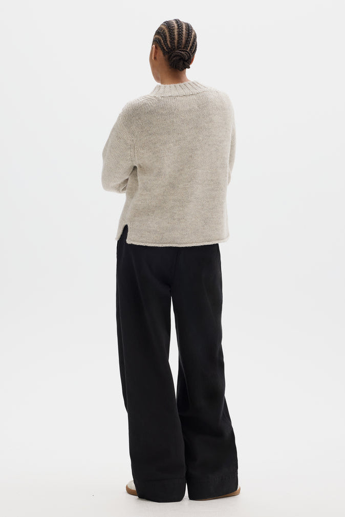 Chunky V Neck Jumper - Limestone
