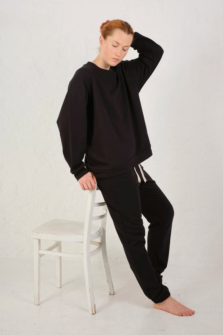 Joanie Sweat - Black