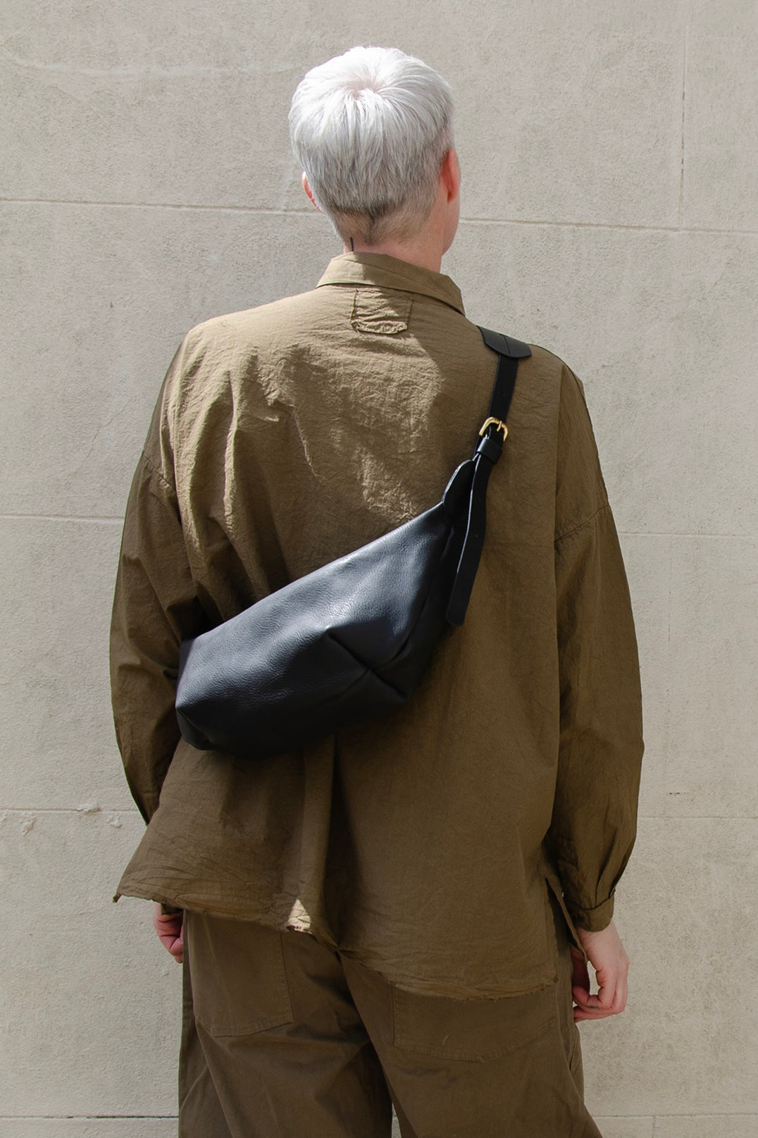 Sol Sling Bag - Black