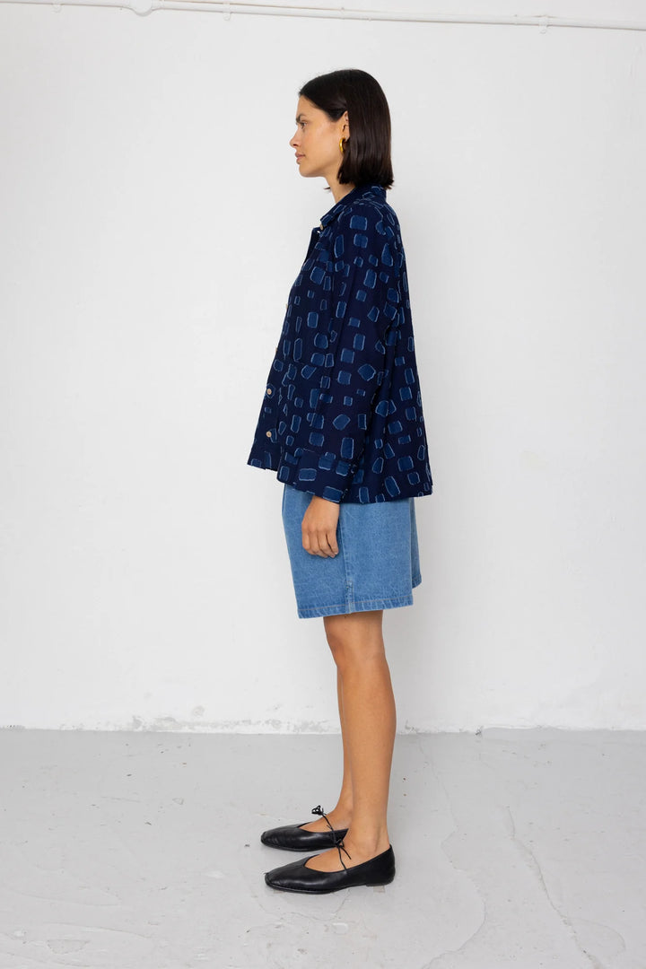Pleated Shirt - Indigo Irregular Dot - Frontiers Woman