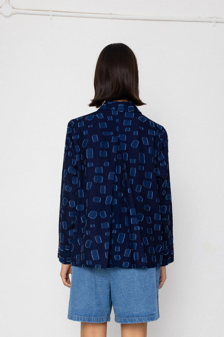 Pleated Shirt - Indigo Irregular Dot - Frontiers Woman