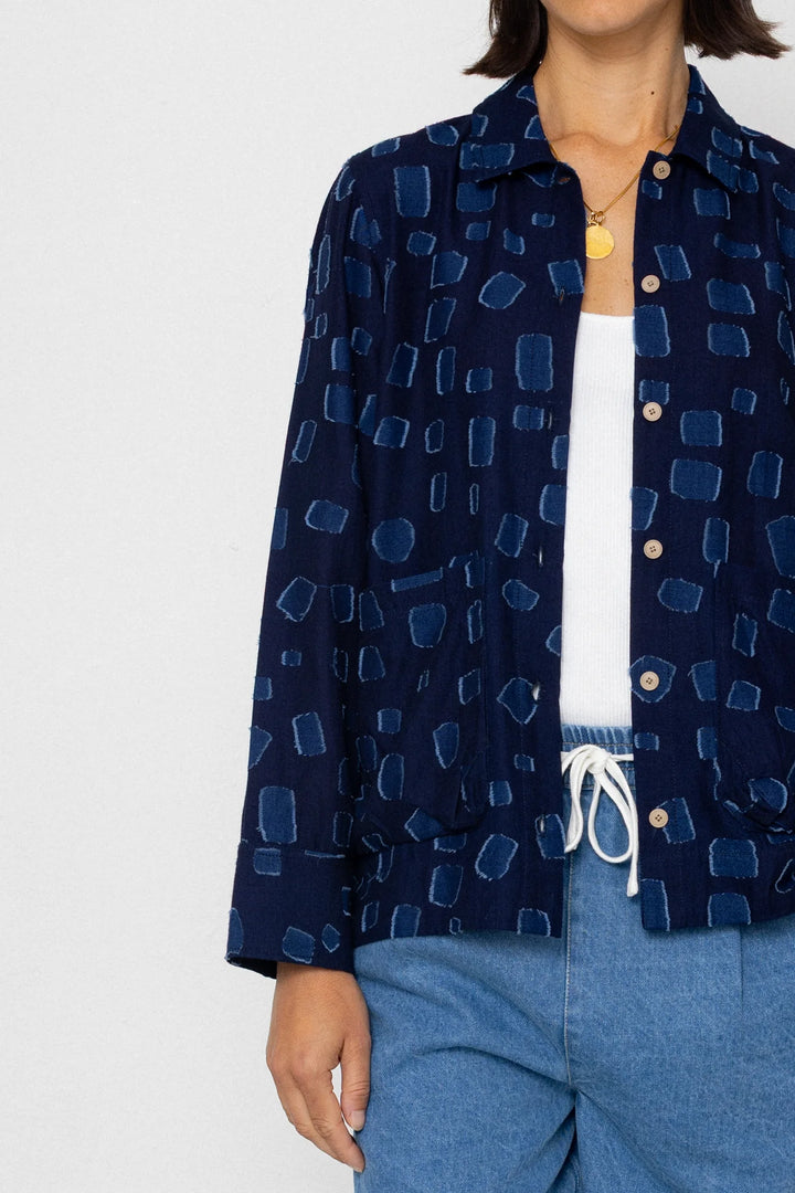 Pleated Shirt - Indigo Irregular Dot - Frontiers Woman