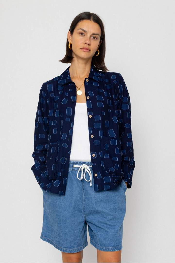 Pleated Shirt - Indigo Irregular Dot - Frontiers Woman