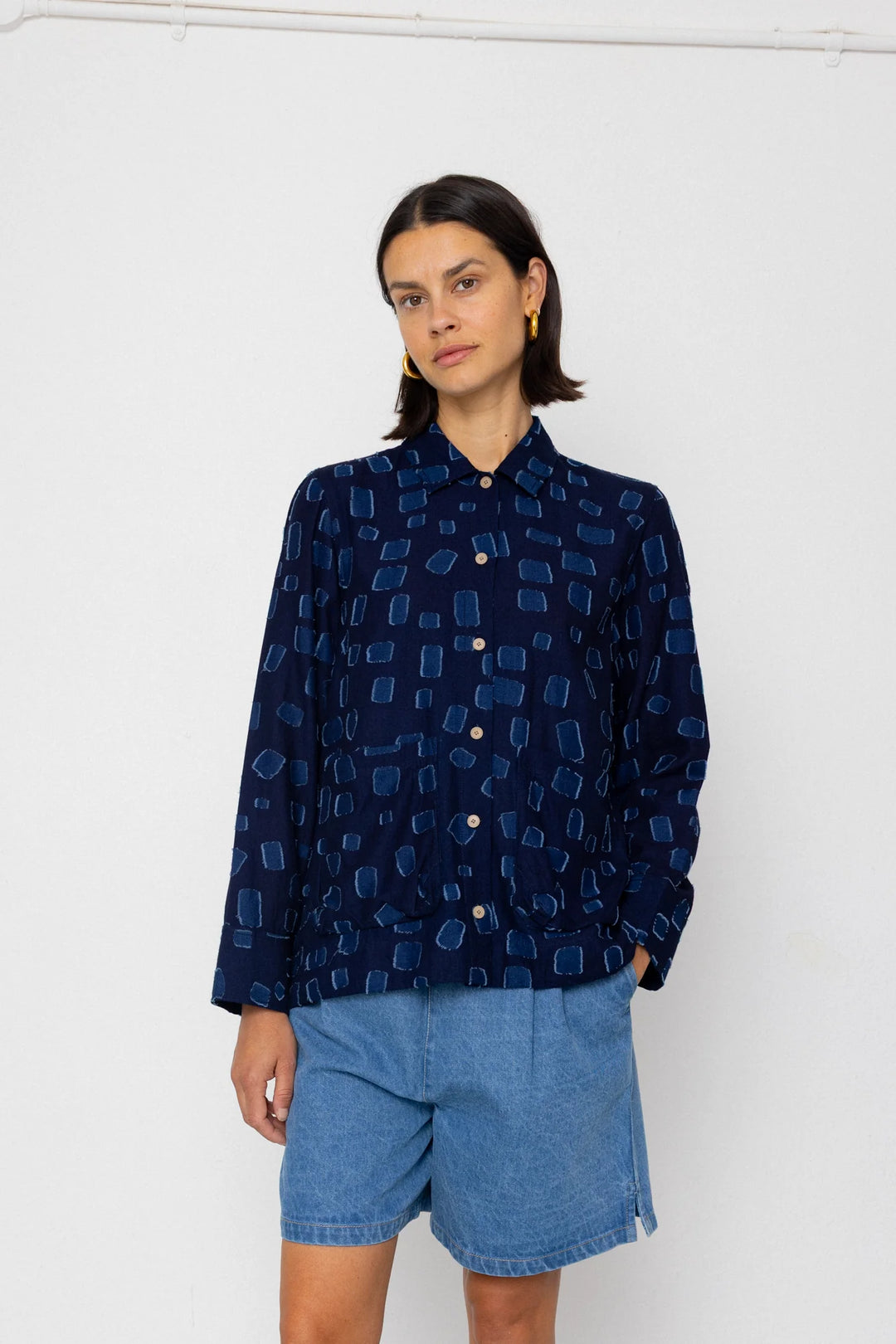 Pleated Shirt - Indigo Irregular Dot - Frontiers Woman