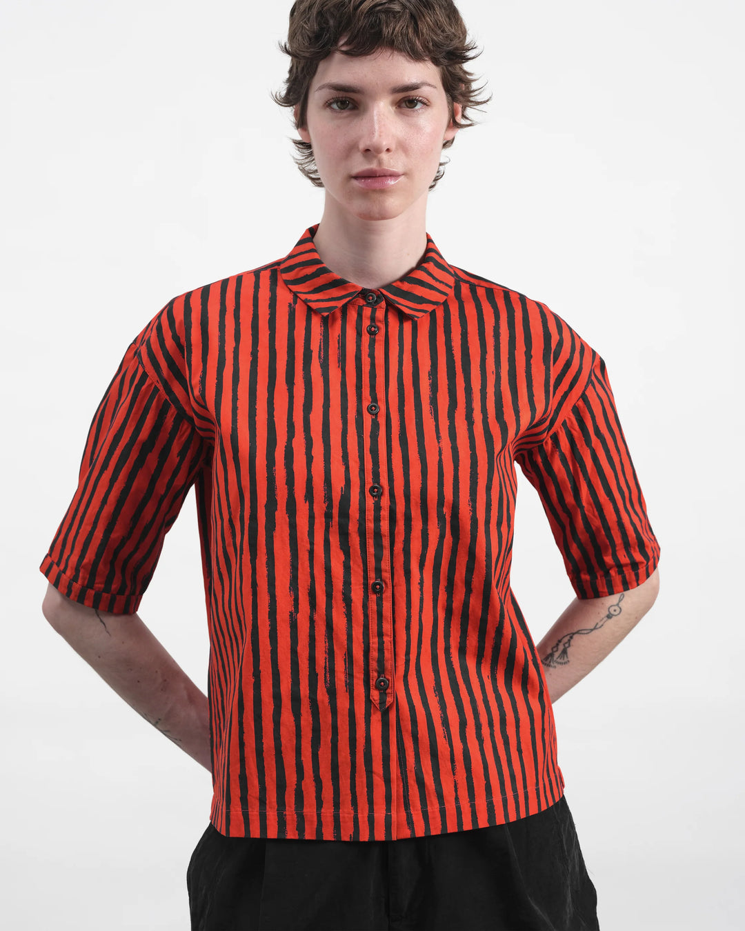 Marianne Shirt - Red - Frontiers Woman
