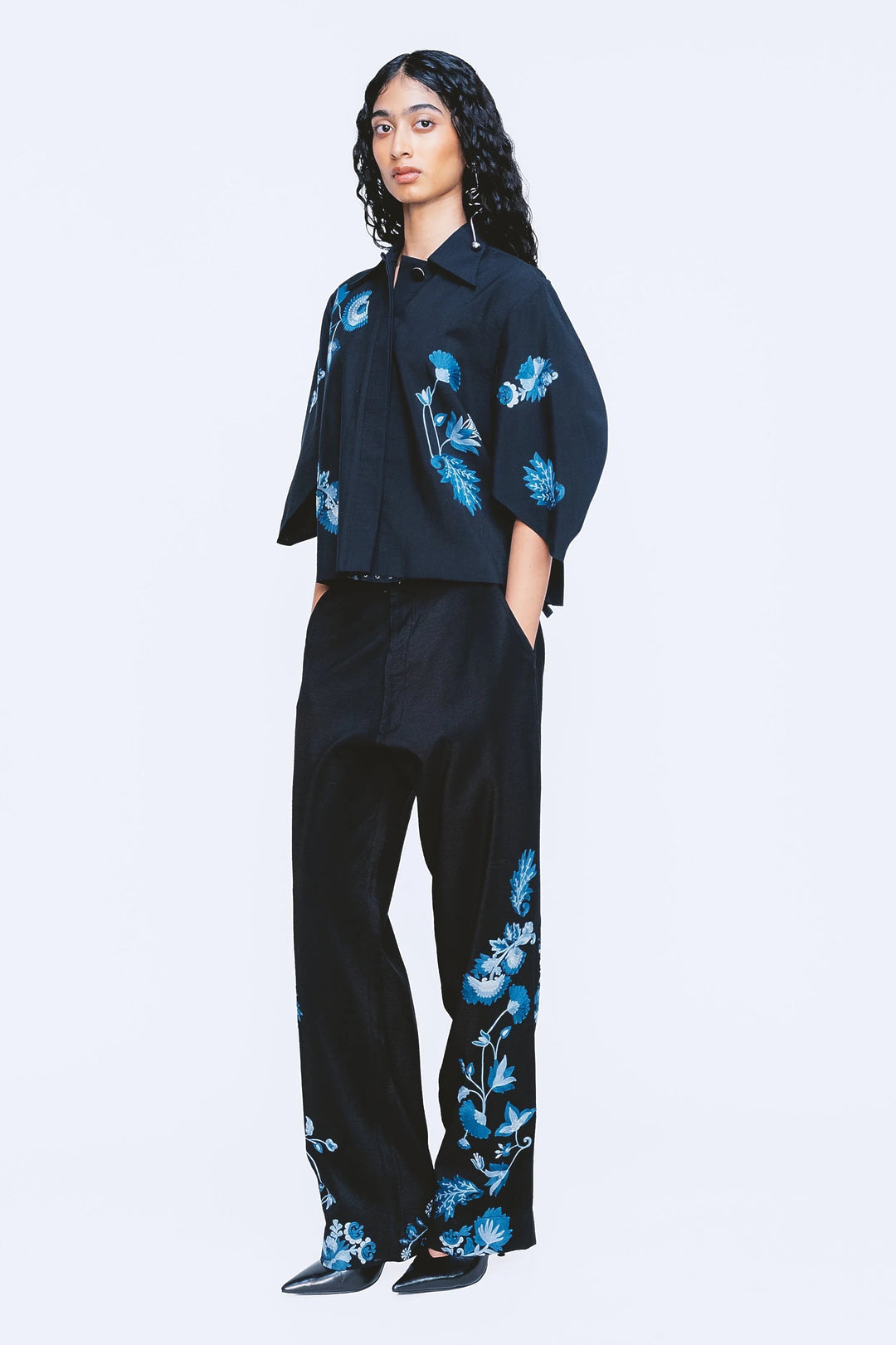 Kashida Guilia Top - Black & Blue Kashida