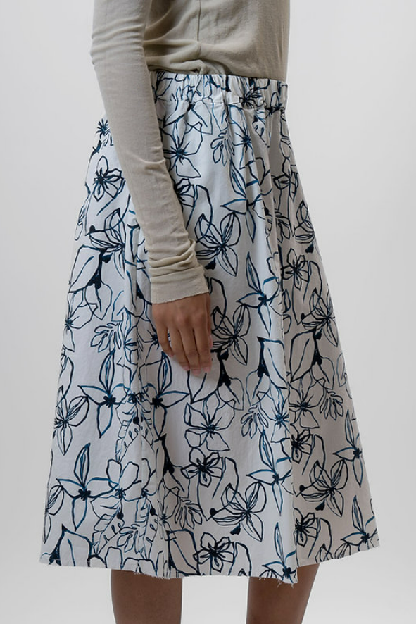 Blue Flower Print Skirt - White - Frontiers Woman