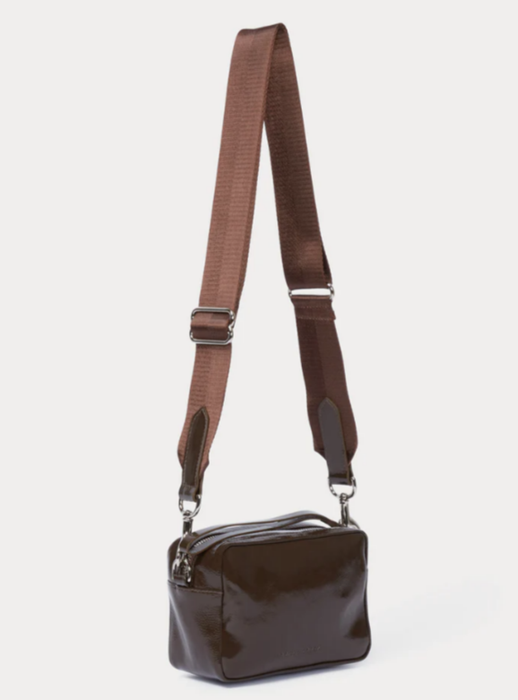 Cowell Leather Crossbody Bag - Chestnut