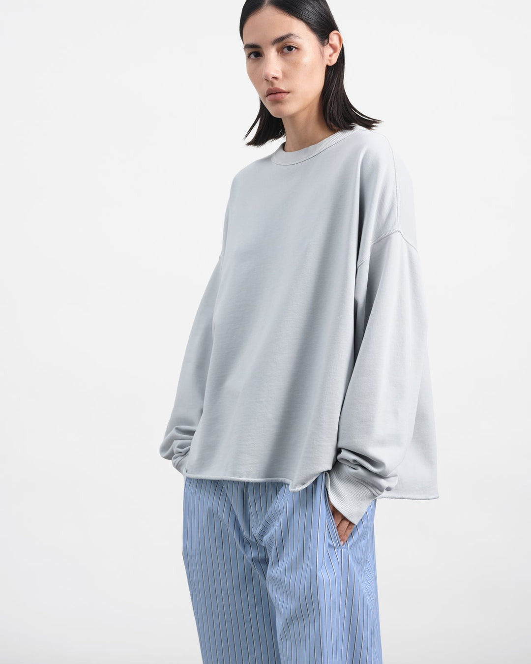 Studio Sweatshirt - Light Grey