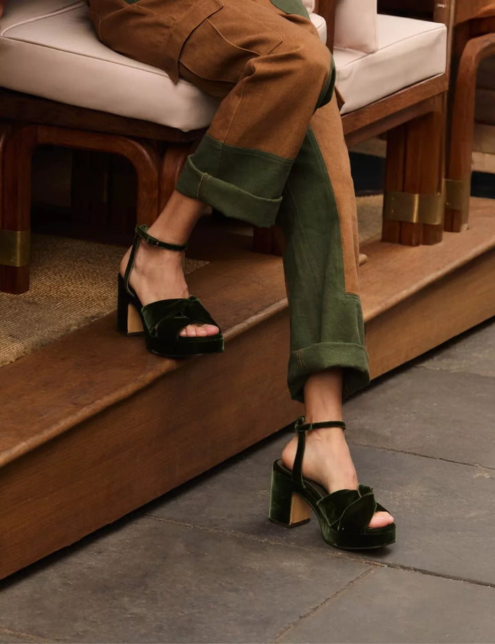 Hibiscus Platform Velvet Sandal - Frontiers Woman