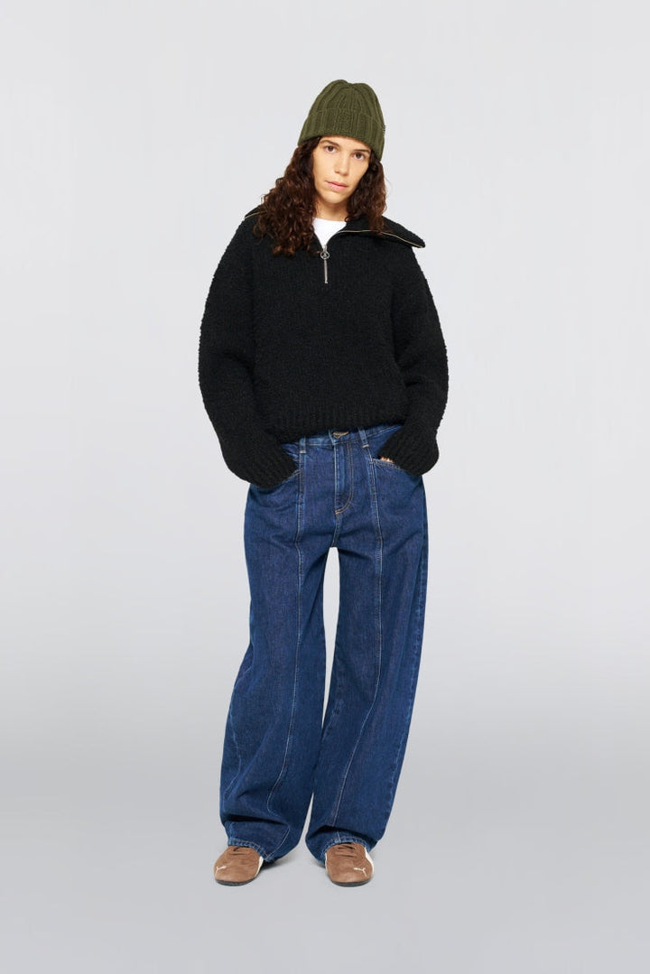 Neva Sweater - Black