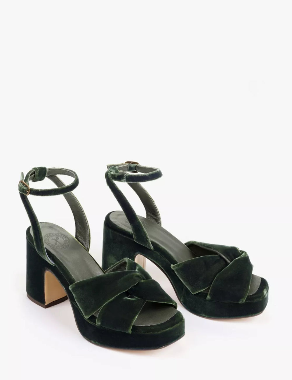 Hibiscus Platform Velvet Sandal - Frontiers Woman