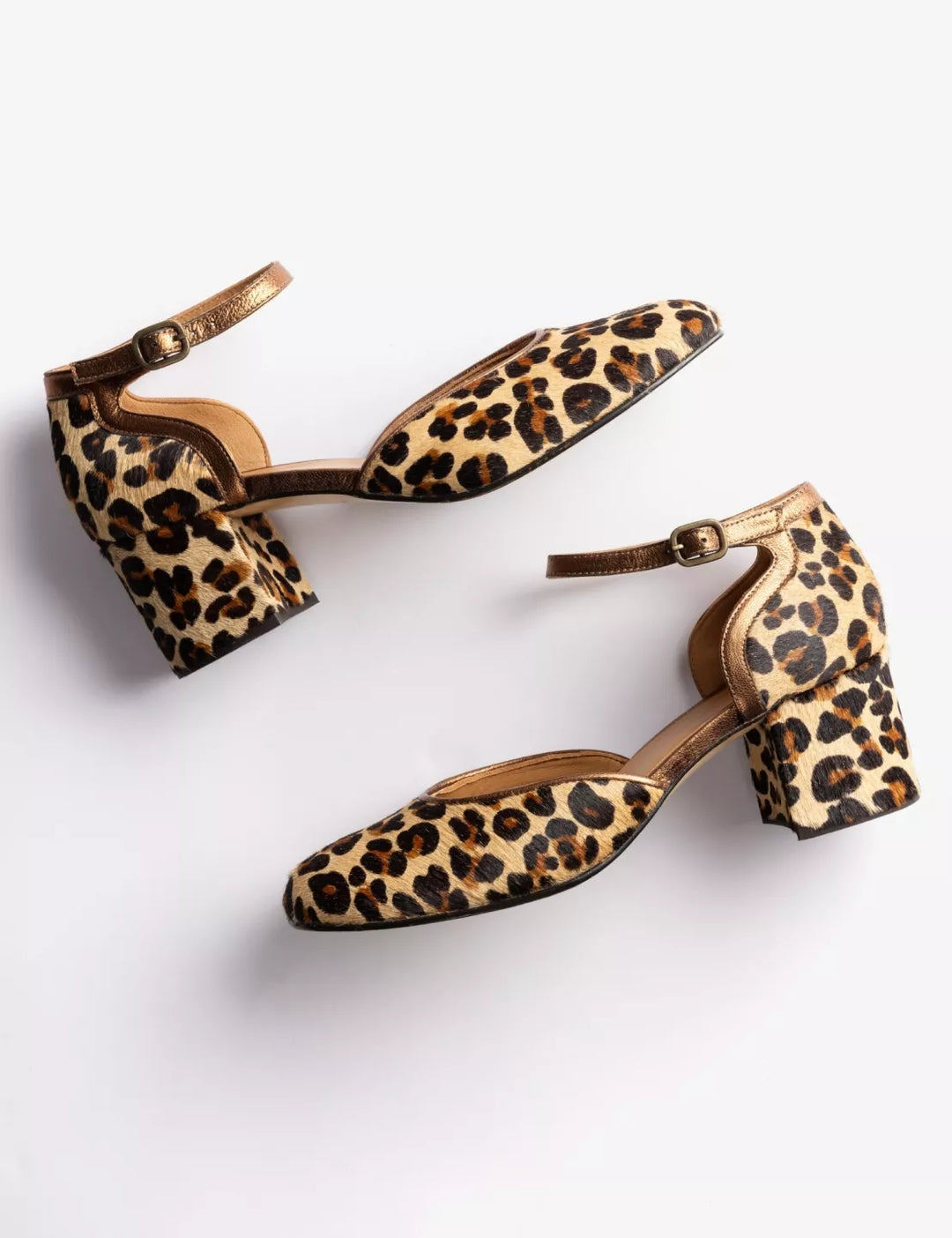 Sedara Leopard Pony Shoe - Frontiers Woman
