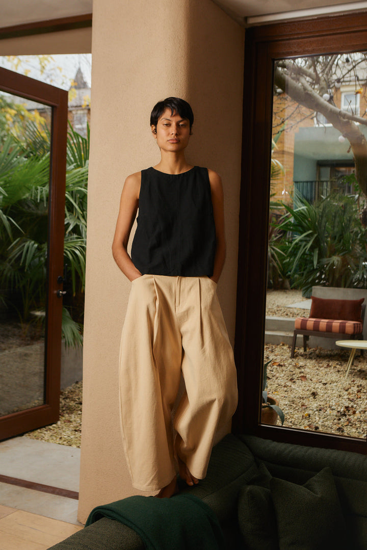 Rowan Top - Black - Frontiers Woman
