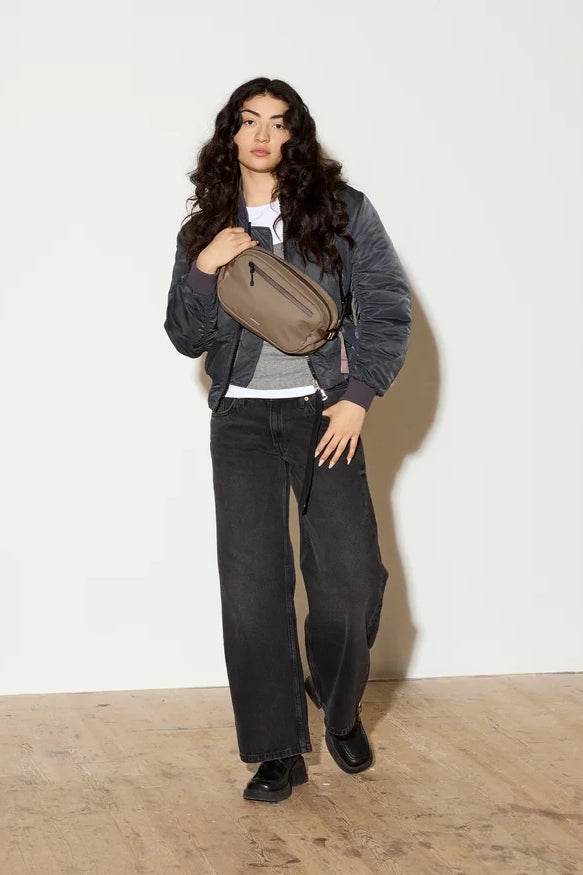 Stream Sling Bag - Clay